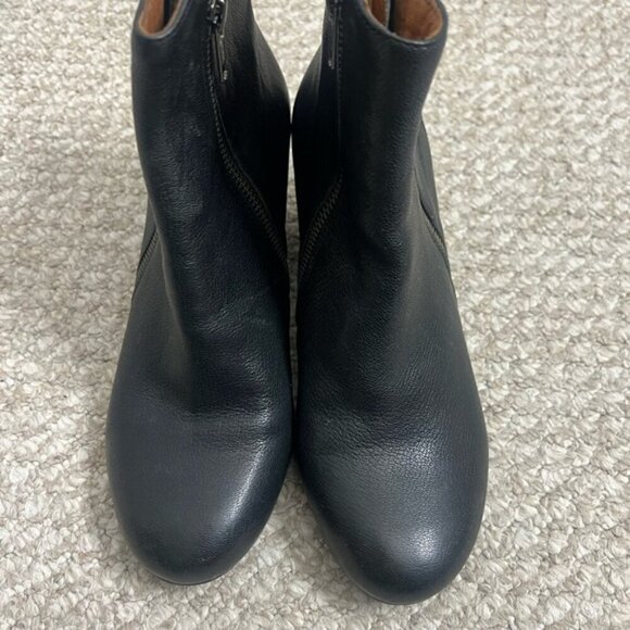 Gentle Souls Black Ankle Booties with Chunky Heel size 8.5 - Picture 8 of 10